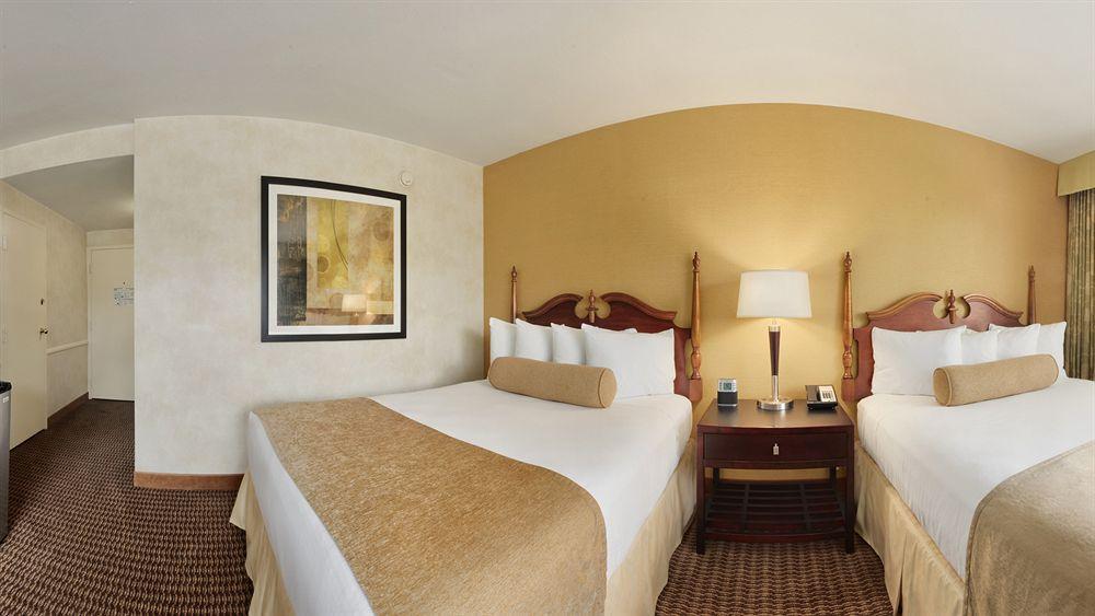 Best Western Plus Carriage Inn Los Angeles Eksteriør billede